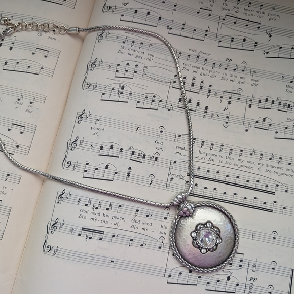 Brighton Jewelery Silver Pendant Necklace - Picture 13 of 14